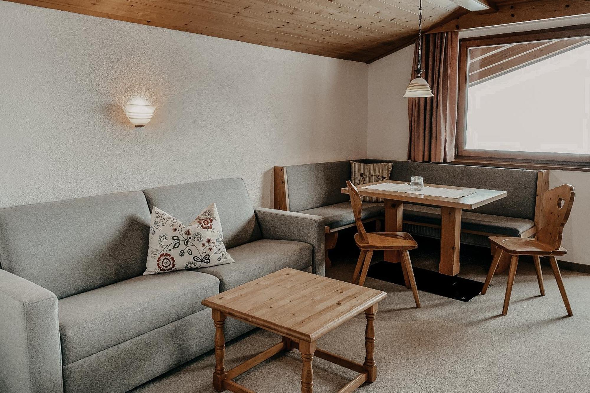 Alpenappartements Cristall Ehrwald Room photo