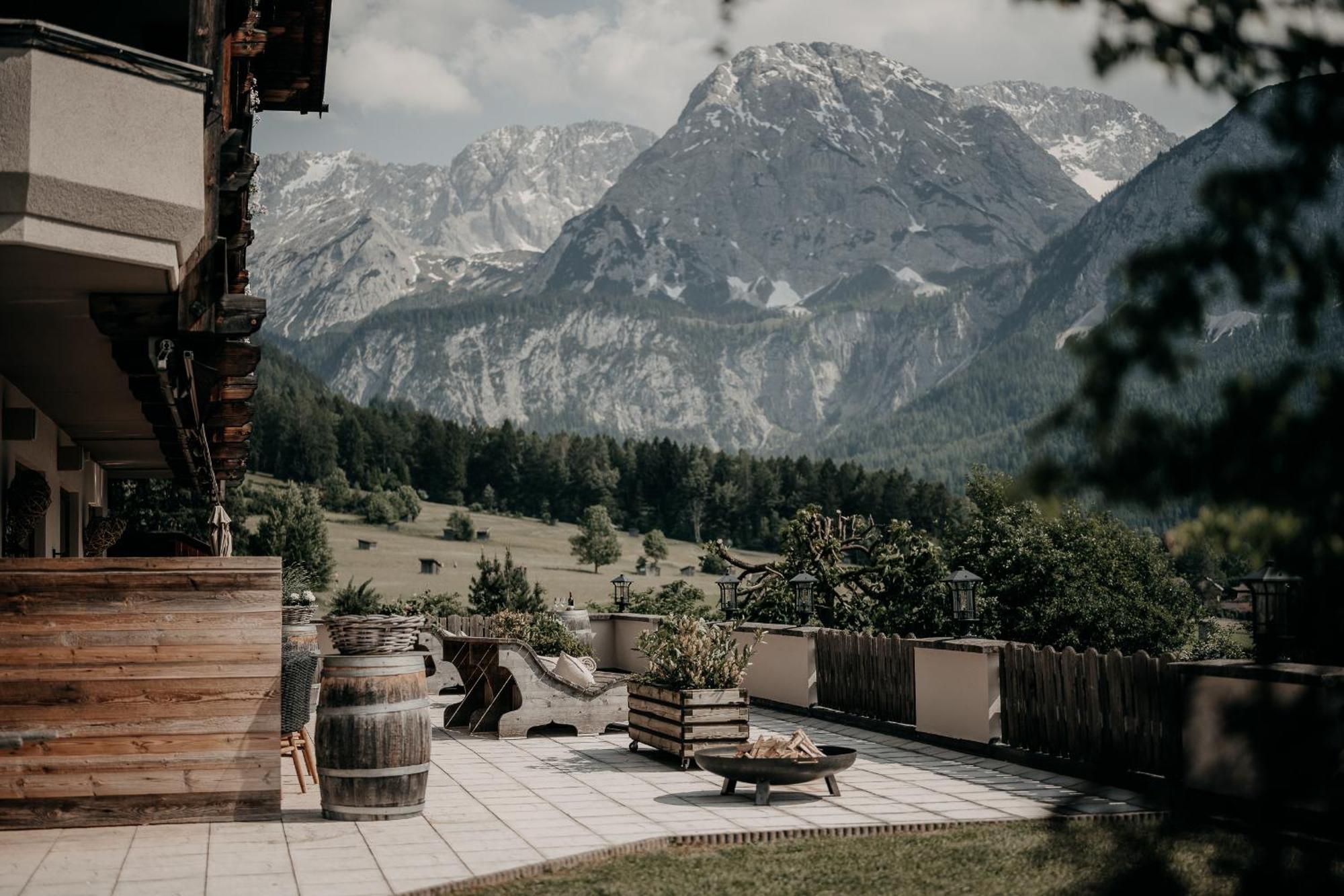 Alpenappartements Cristall Ehrwald Exterior photo